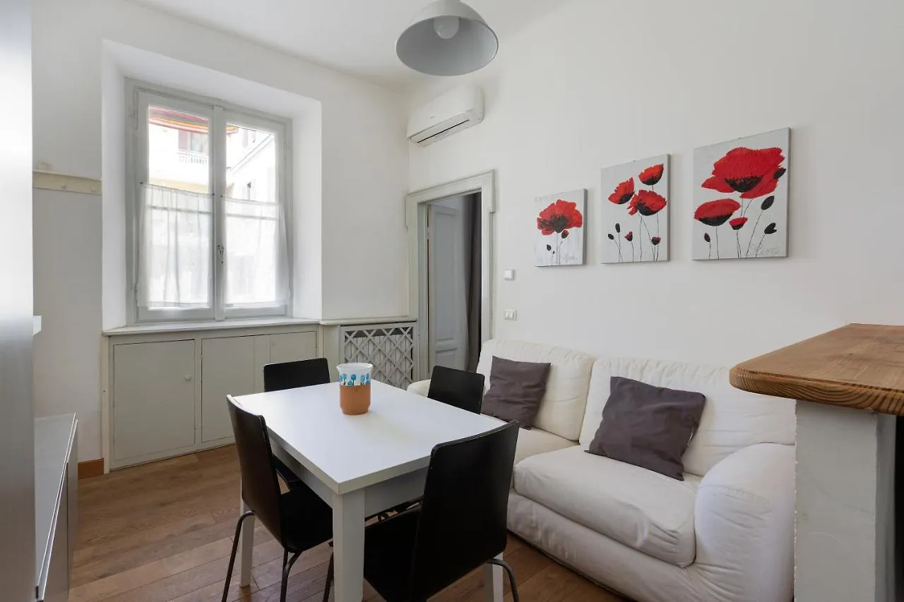 Milan Comfy Apt - Calvairate District Apartment